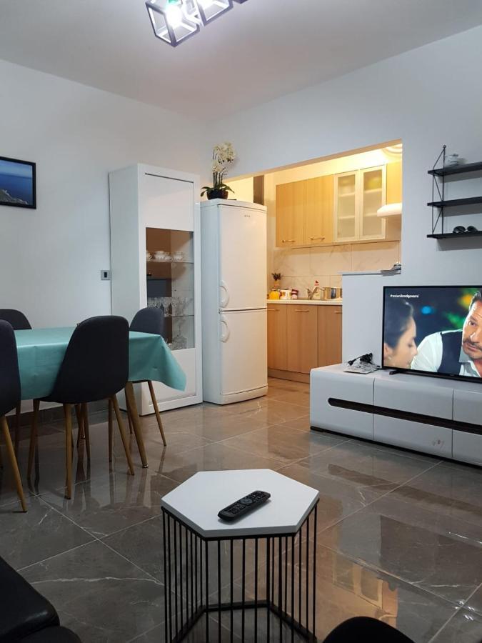 Apartman Viskovic Koromacno 아파트 외부 사진